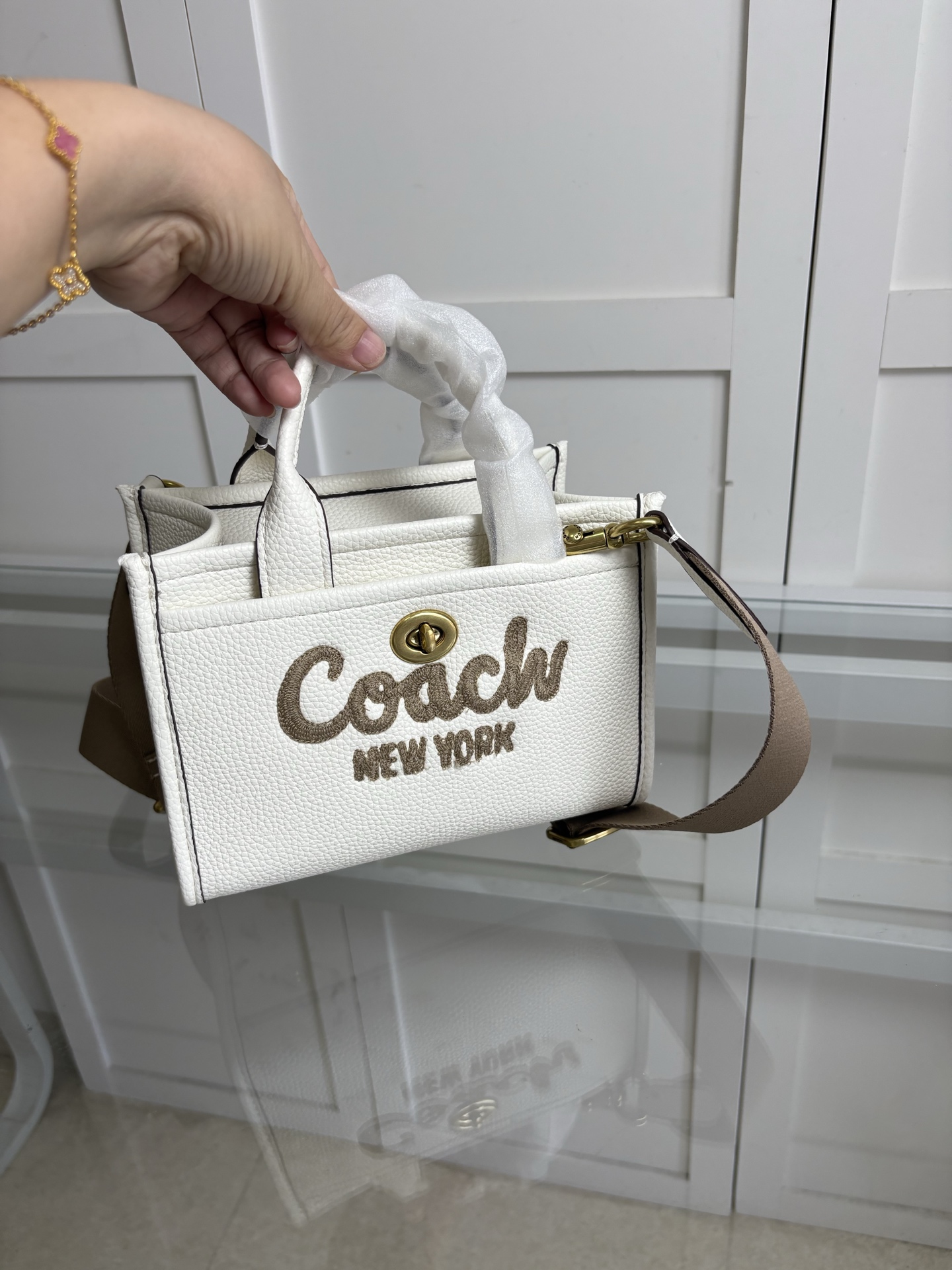COACH 蔻驰 CARGO 20号トートバッグ 手提げ・斜め掛け ブラック