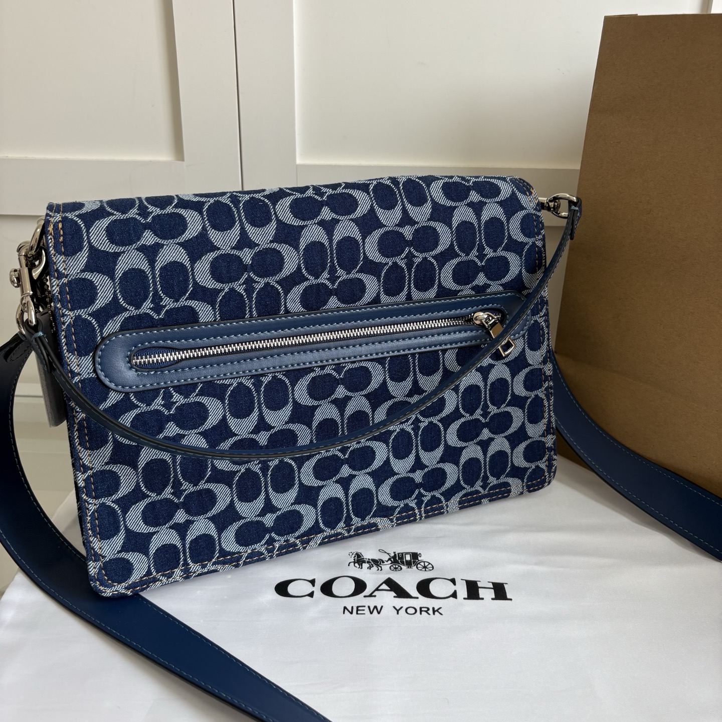 COACH 蔻驰 レディース チェーン タビー 30 ショルダーバッグ 老花