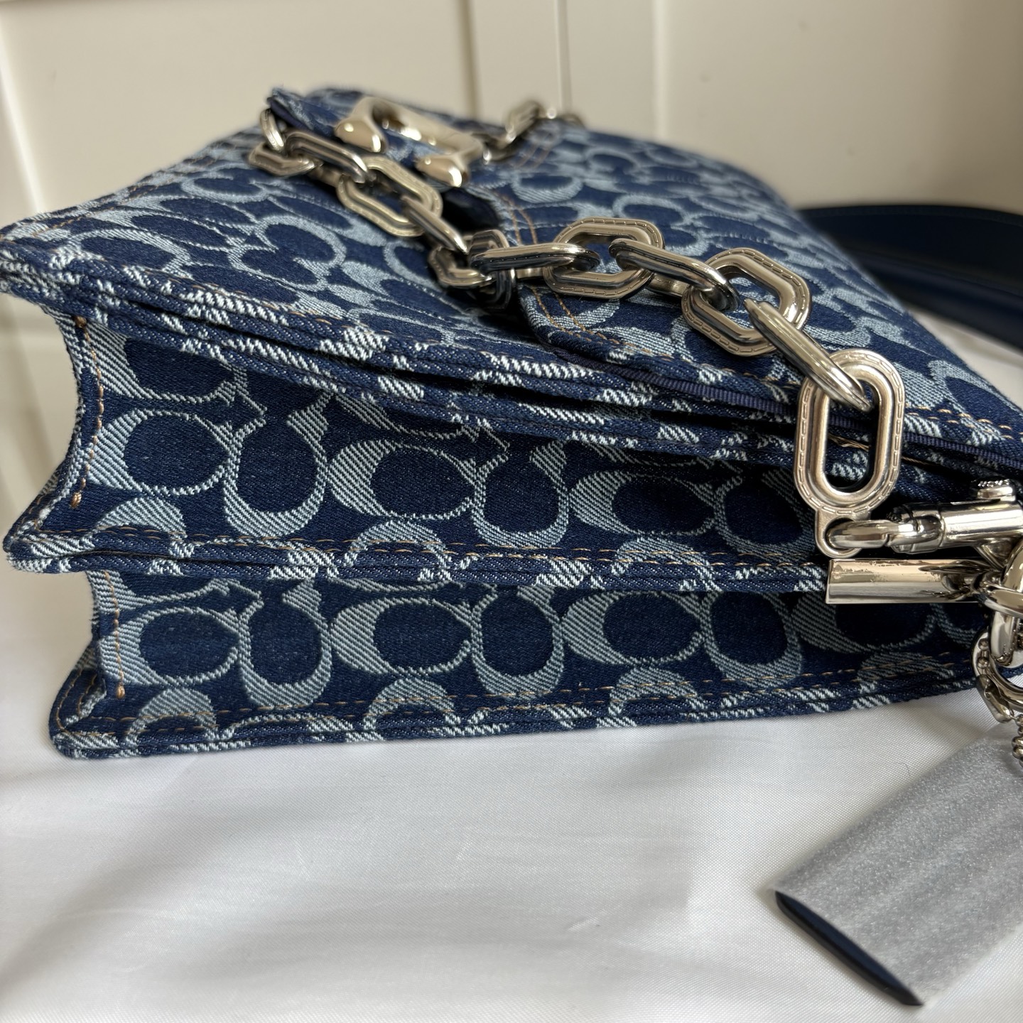 COACH 蔻驰 レディース チェーン タビー 30 ショルダーバッグ 老花