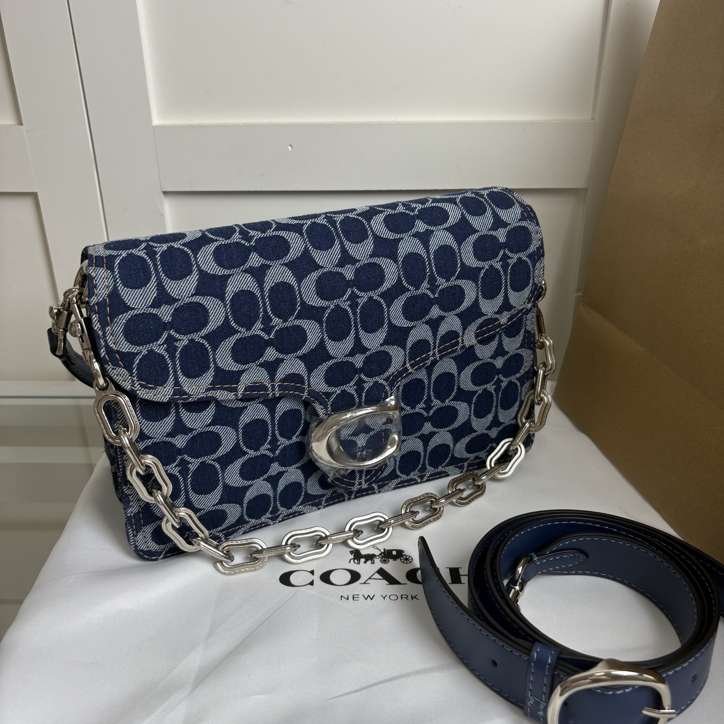 COACH 蔻驰 レディース クラシック ロゴ デニム チェーン タビー ショルダーバッグ