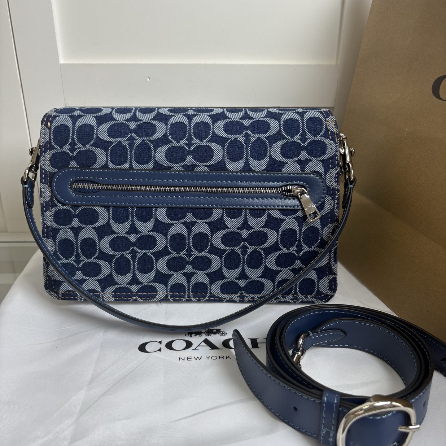 COACH 蔻驰 レディース クラシック ロゴ デニム チェーン タビー ショルダーバッグ