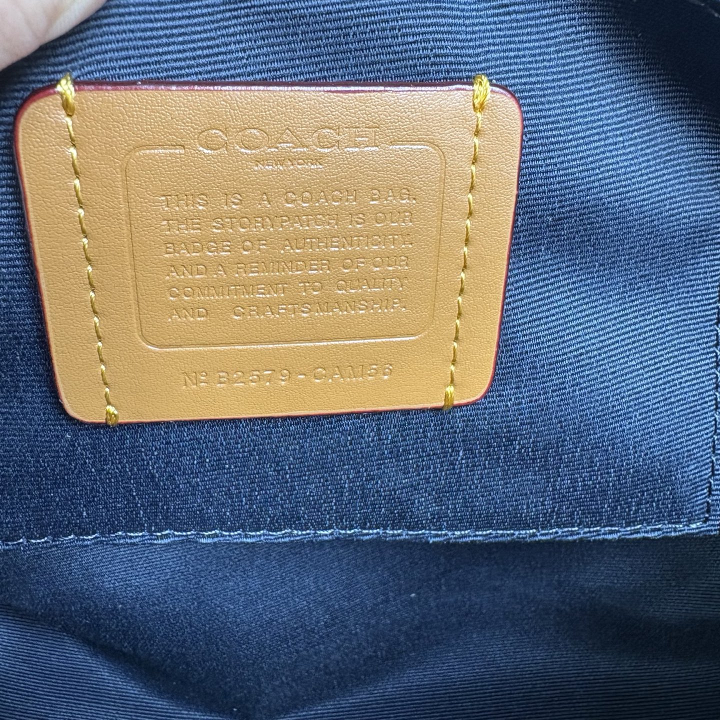 COACH Sabrina 25 手提げバッグ ブランドロゴ入り