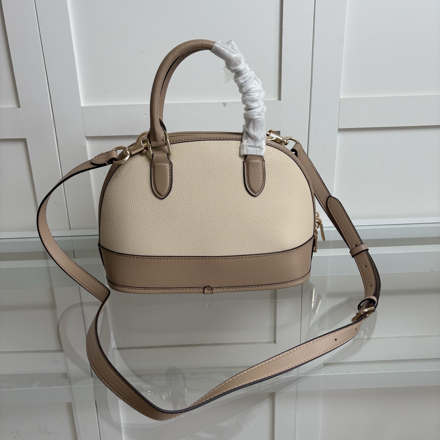 COACH 蔻驰 Sabrina 25 手提バッグ ブランドロゴ入り