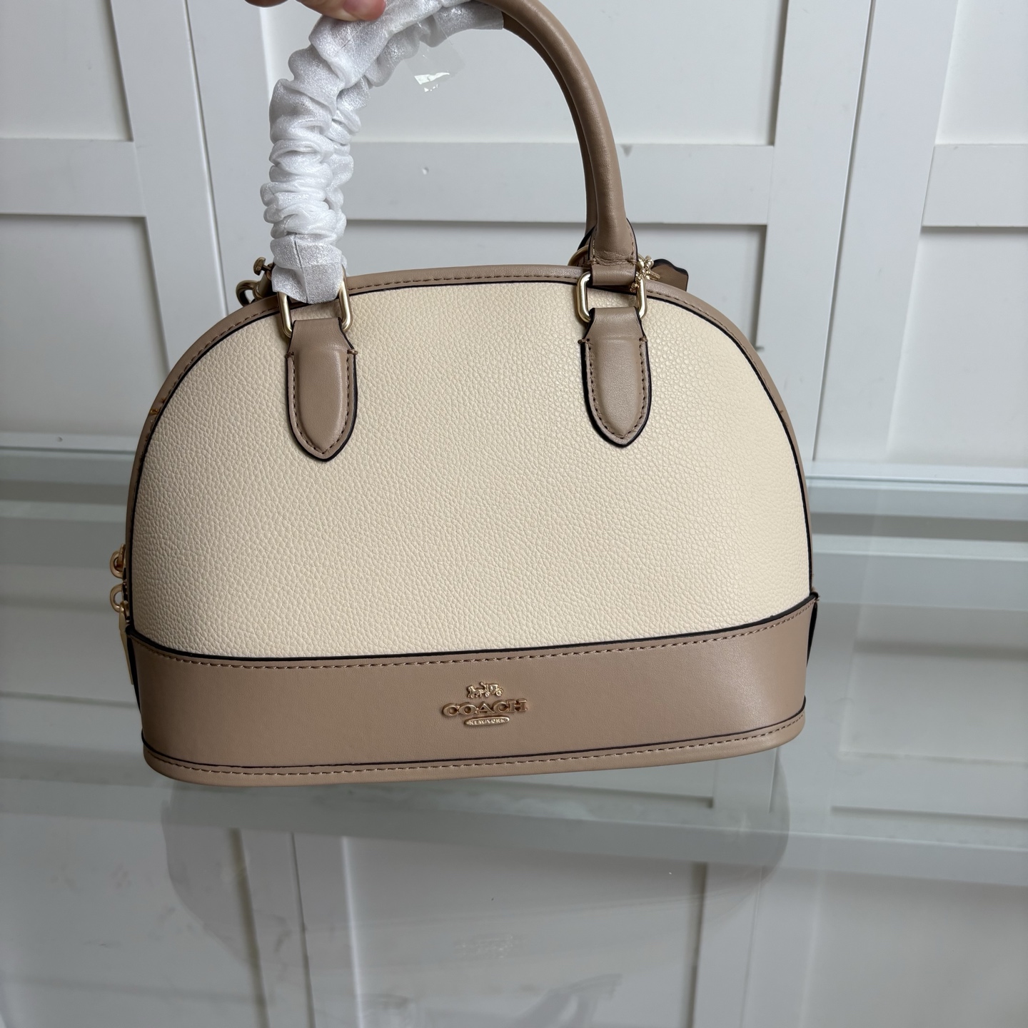 COACH 蔻驰 Sabrina 25 手提バッグ ブランドロゴ入り