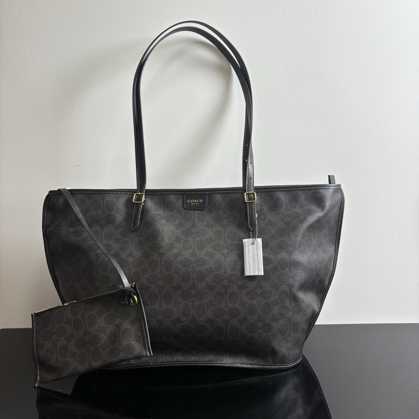 Highly cost-effective [new product] COACH/Coach women's TAXI presbyopic tote bag shoulder bag with high-end design and large capacity CCC40 size