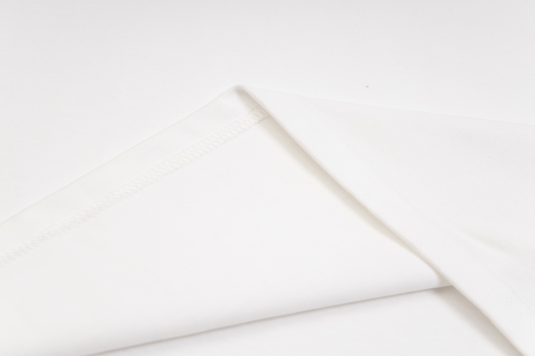 Y-3 XGS Y-3 Logo-Stamp T-shirts: Lightweight, Stylish, Unisex, Black and White, XS-L - 图片 9