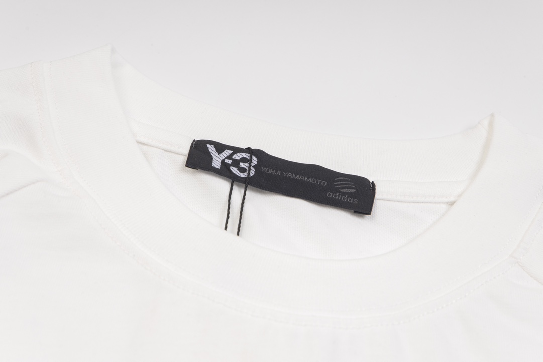 Y-3 XGS Y-3 Logo-Stamp T-shirts: Lightweight, Stylish, Unisex, Black and White, XS-L - 图片 4