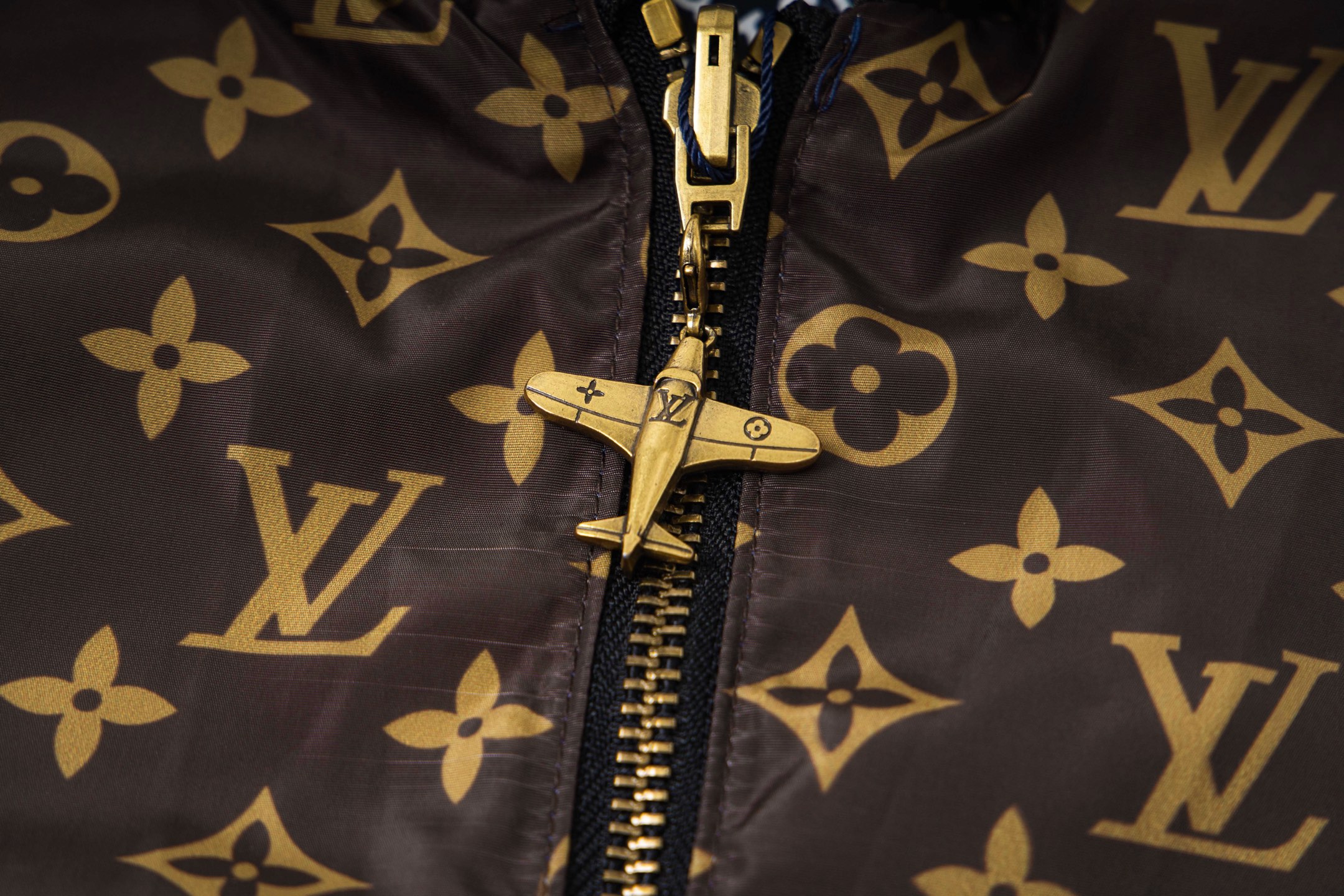 LouisVuitton/路易威登 25Fw棋盘格老花双面拉链外套