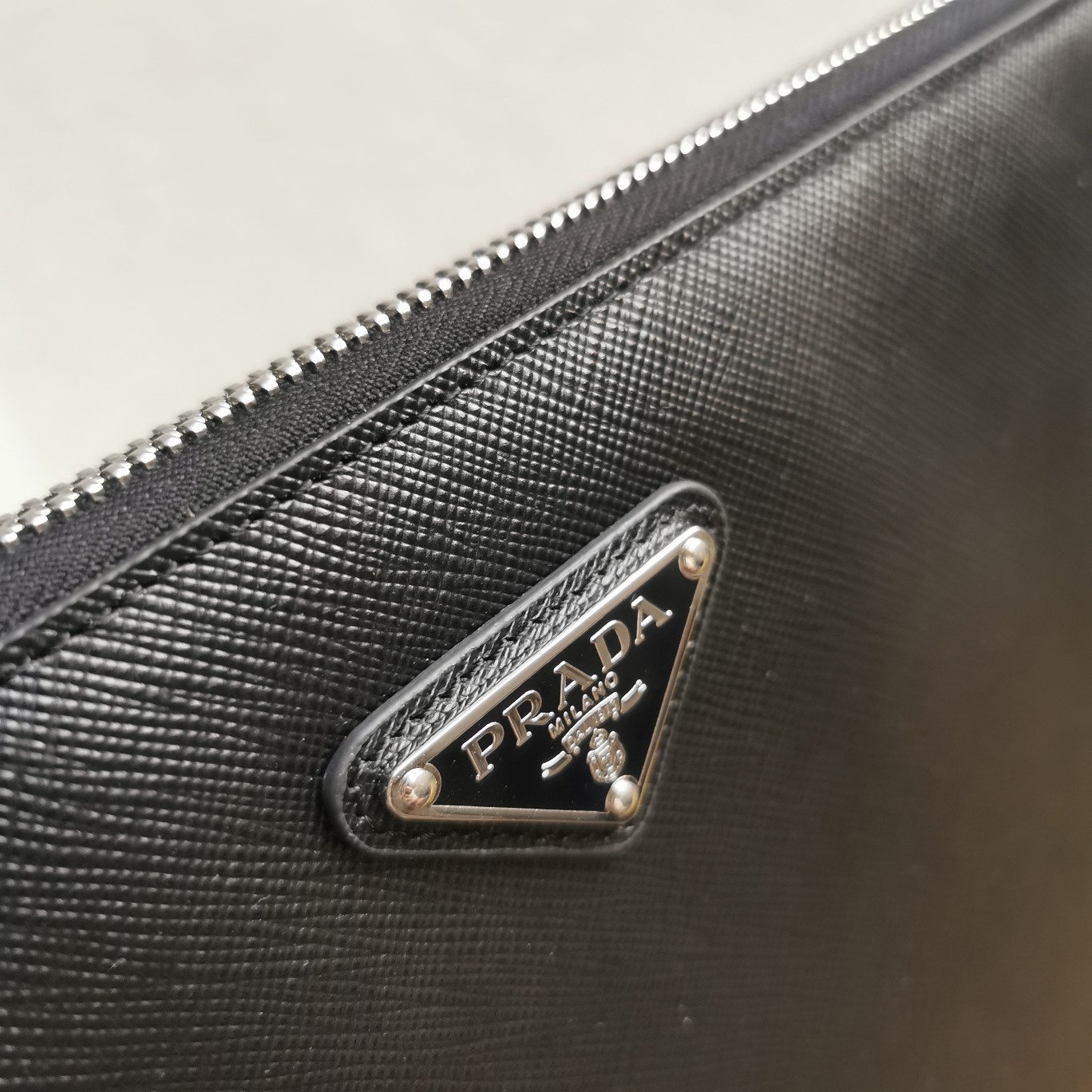 Saint Laurent Classic Handcrafted Luxury Leather Shoulder Bag 6