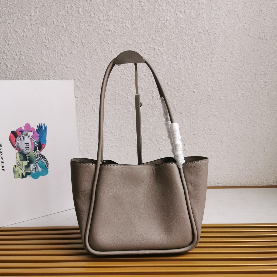Prada 1BG539 Leather Shoulder Bag, Elegant Tote with Spacious Interior 6 a1743663321265 7061