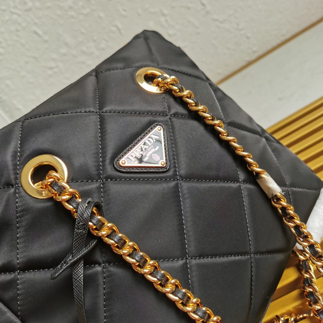 Prada Black Nylon Quilted Chain Shoulder Bag, Vintage Style, 25x24x5cm 6 a1743917037771 0660