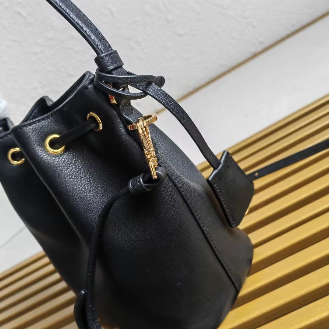 PRADA Mini Bucket Bag,Adjustable Shoulder Strap,15.5x19.5x10cm, Everyday Carry 8 a1744351675560 2154