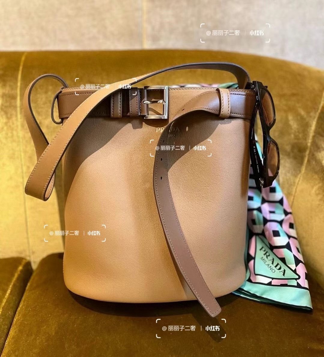 Elegant Bucket Bag in Calf Leather with Adjustable Buckle Strap - 1BE085 5 a1744526578749 7256