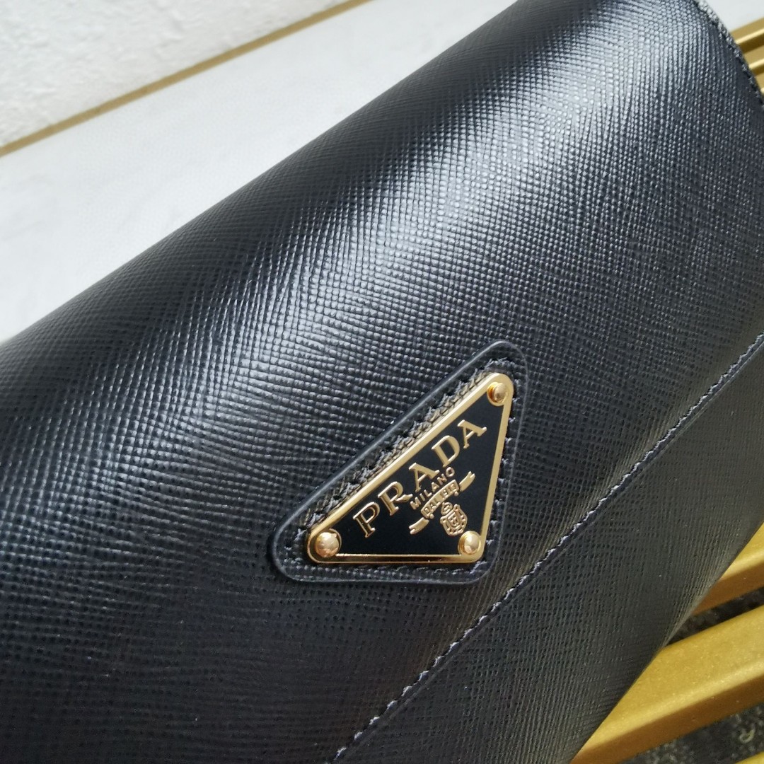 Prada Saffiano Leather Flap Shoulder Bag with Chain Strap - Stylish & Versatile 6 a1744780797561 3032