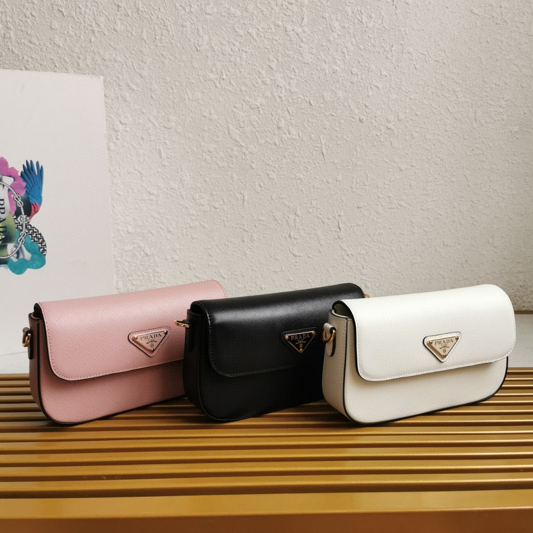 Prada Saffiano Leather Flap Shoulder Bag with Chain - Stylish & Versatile