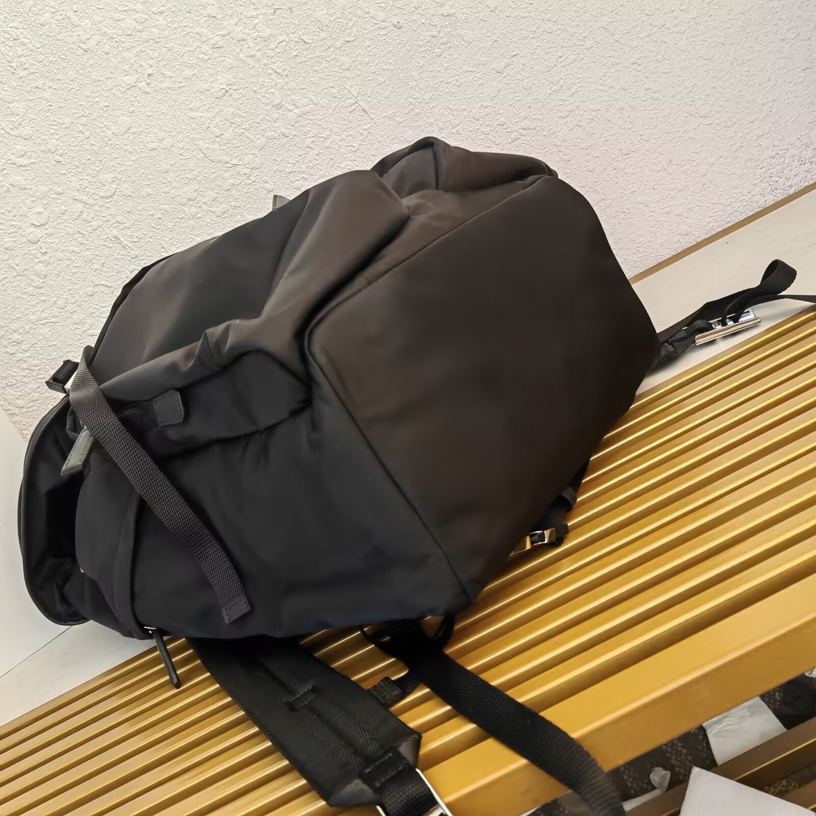 Prada 2VZ019 Nylon Backpack - Versatile and Stylish for Travel and Everyday Use 4 a1744878102923 5152