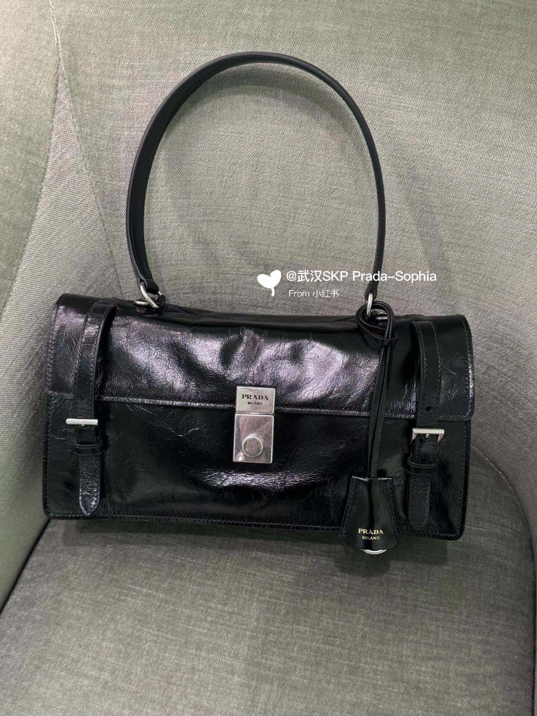 Prada Black Leather Handbag, 32cm, Stylish Tote Bag, 2024 Spring/Summer Collection 2 a1745056783029 3533