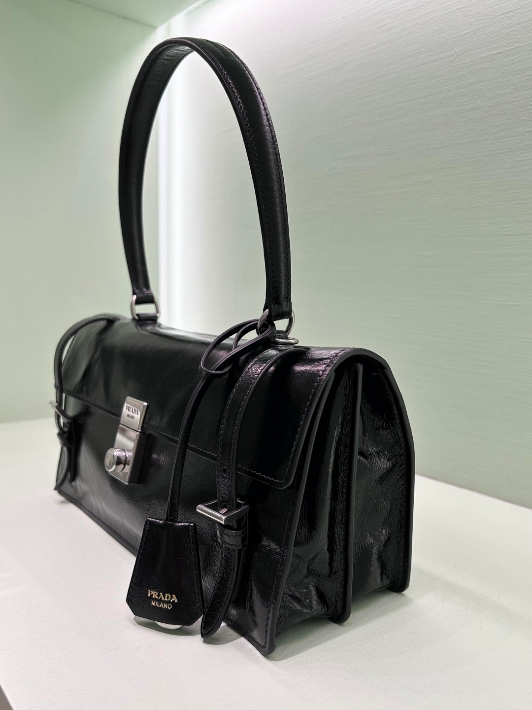 Prada Black Leather Handbag, 32cm, Stylish Tote Bag, 2024 Spring/Summer Collection 7 a1745056789524 5886
