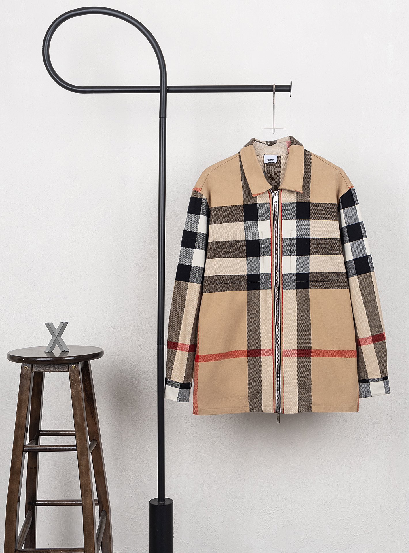 Modelo XB044 Burberry Chaqueta con cremallera de mezcla de lana. Unisex, idéntica a la web oficial, empaque completo, t…