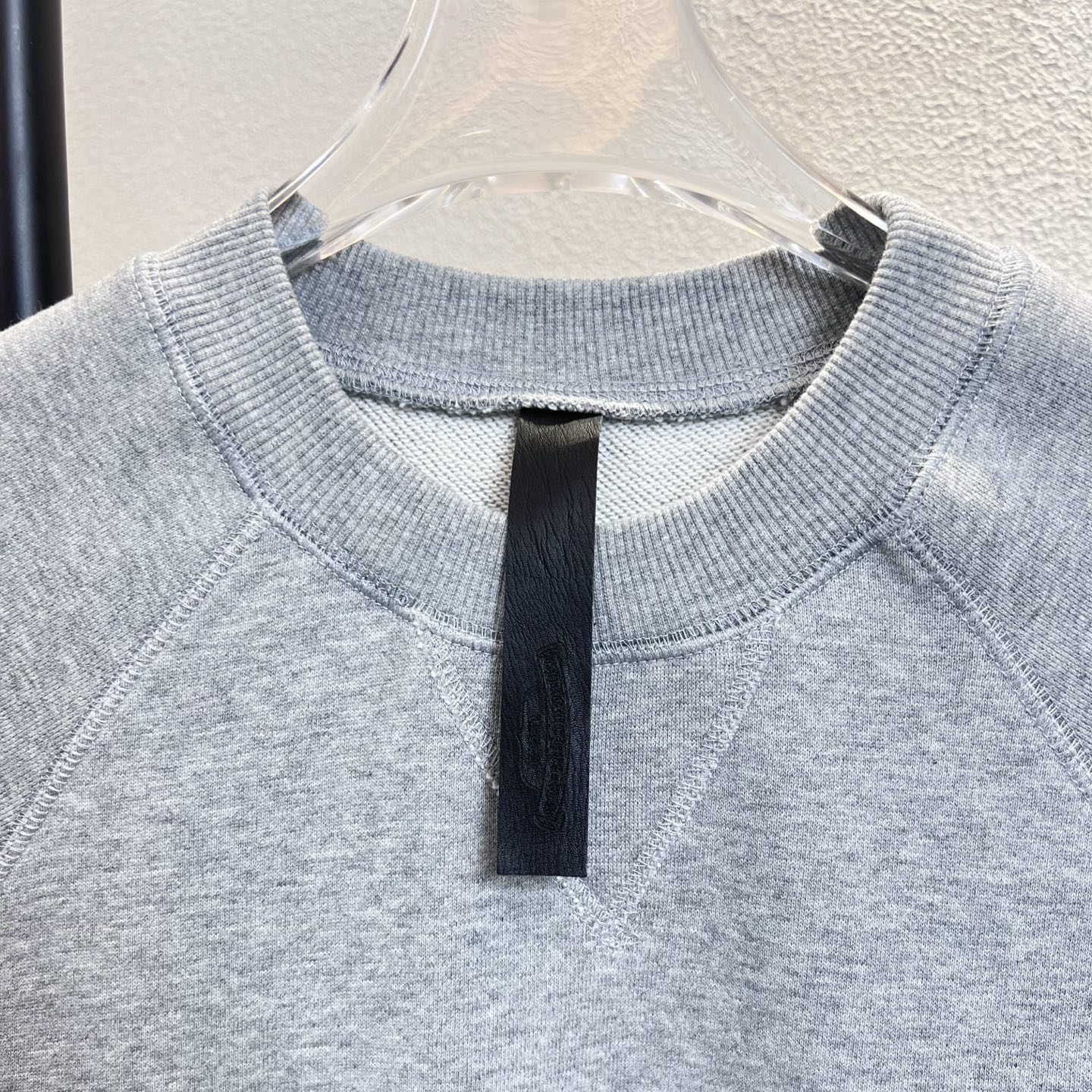 Chrome Hearts Sudadera Gris con Cruz Bordada - Comodidad y Estilo Unisex 4 i1757004421797 2971 0 2