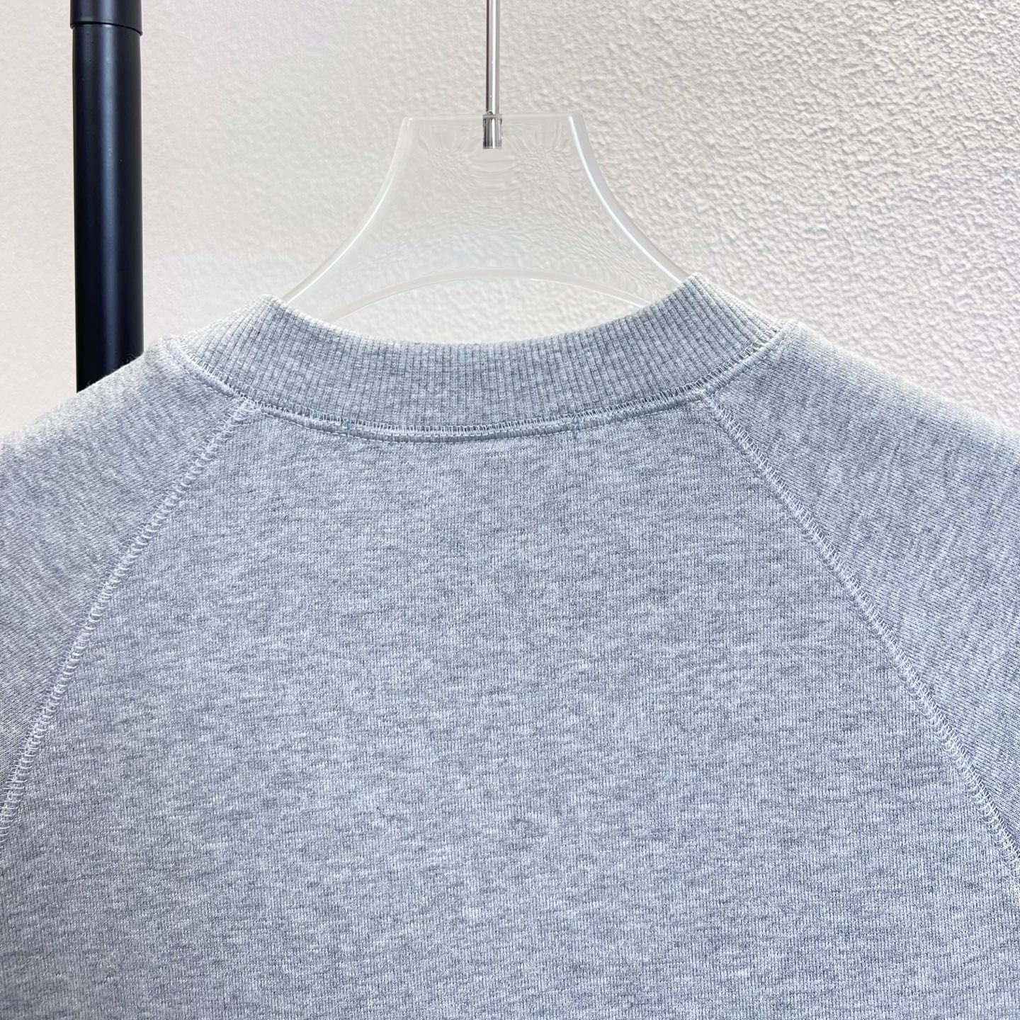 Chrome Hearts Sudadera Gris con Cruz Bordada - Comodidad y Estilo Unisex 5 i1757004421823 2471 0 3