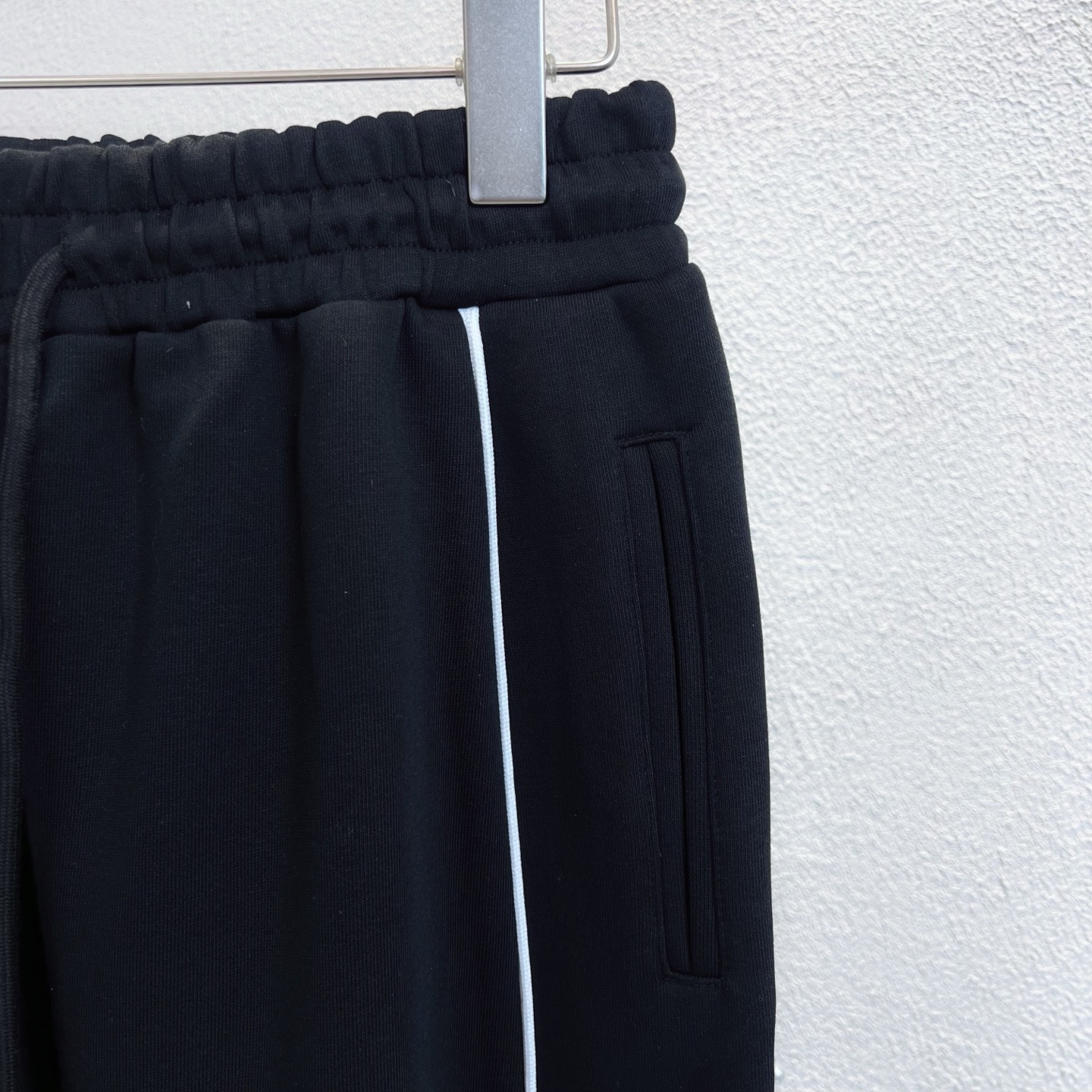 Pantalones Rectos con Perlas y Letras, Estilo Casual Unisex, Color Negro 7 i1757086556562 782 0 5