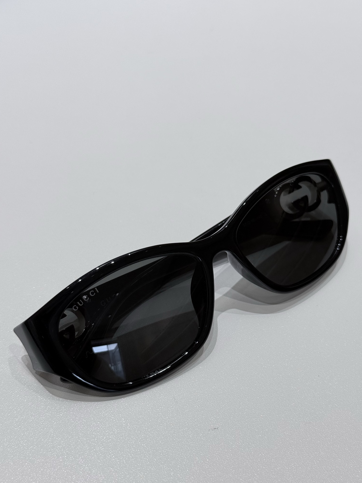 Gucci - Sunglasses