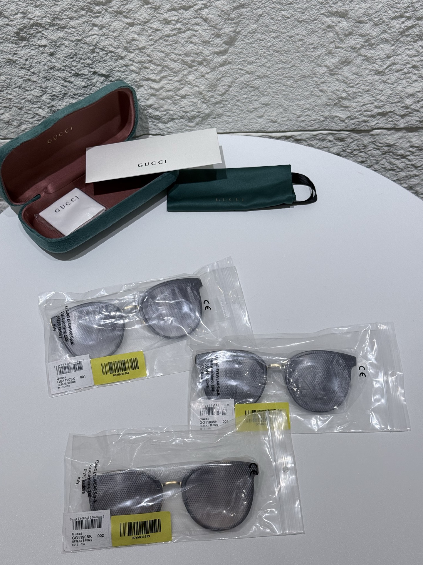 Gucci - Sunglasses