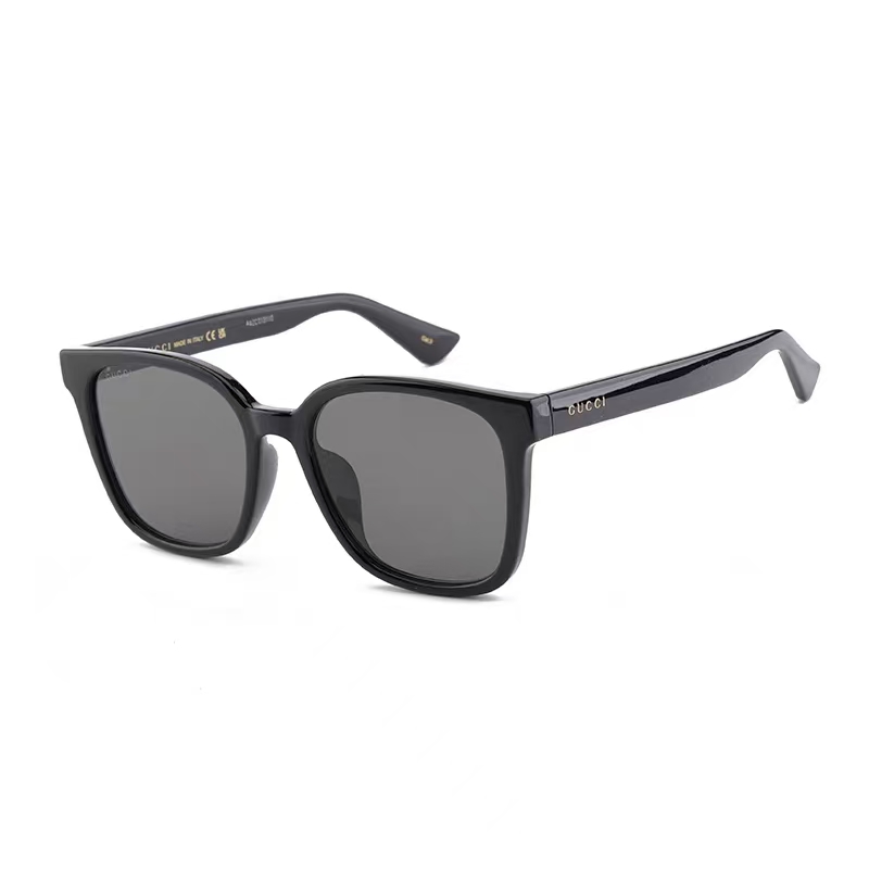 Gucci - Sunglasses