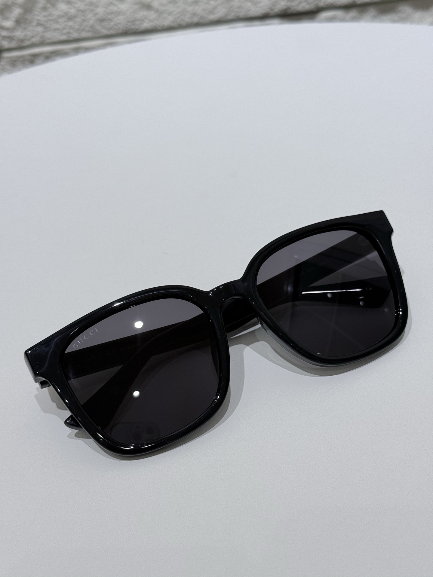 Gucci - Sunglasses