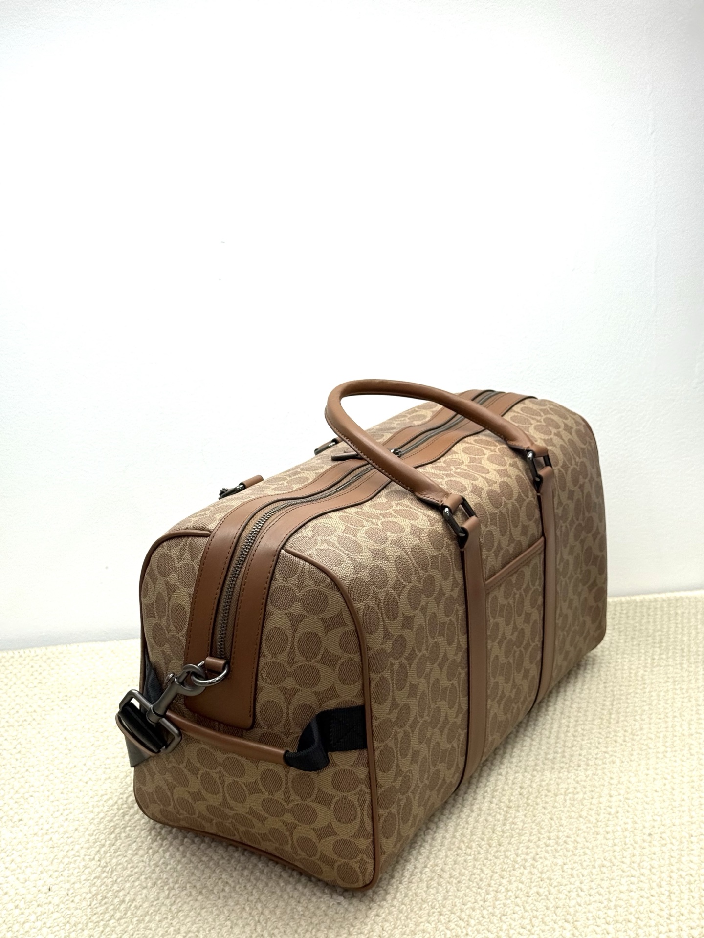 Coach coach新品史努比联名大容量旅行袋：CBl42
