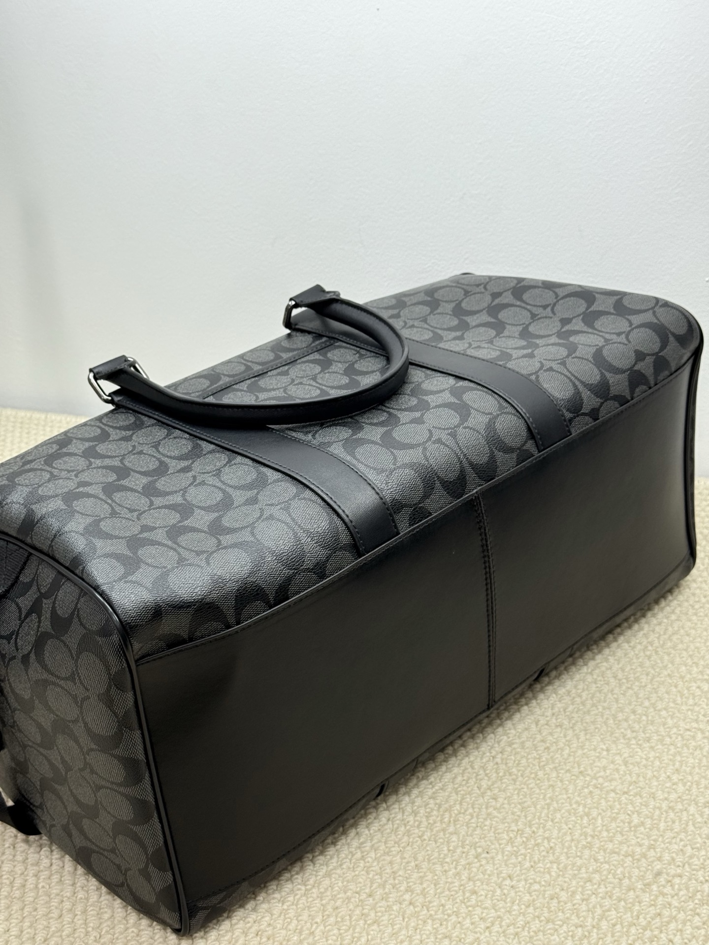 Coach 徽章CE553最新老花 旅行包、内置隔层、长肩带可调节、可拆卸、单扣斜挎手提包、大容量旅游、出差、商务 登机包、代购品质 长45cmx高26cmx宽21