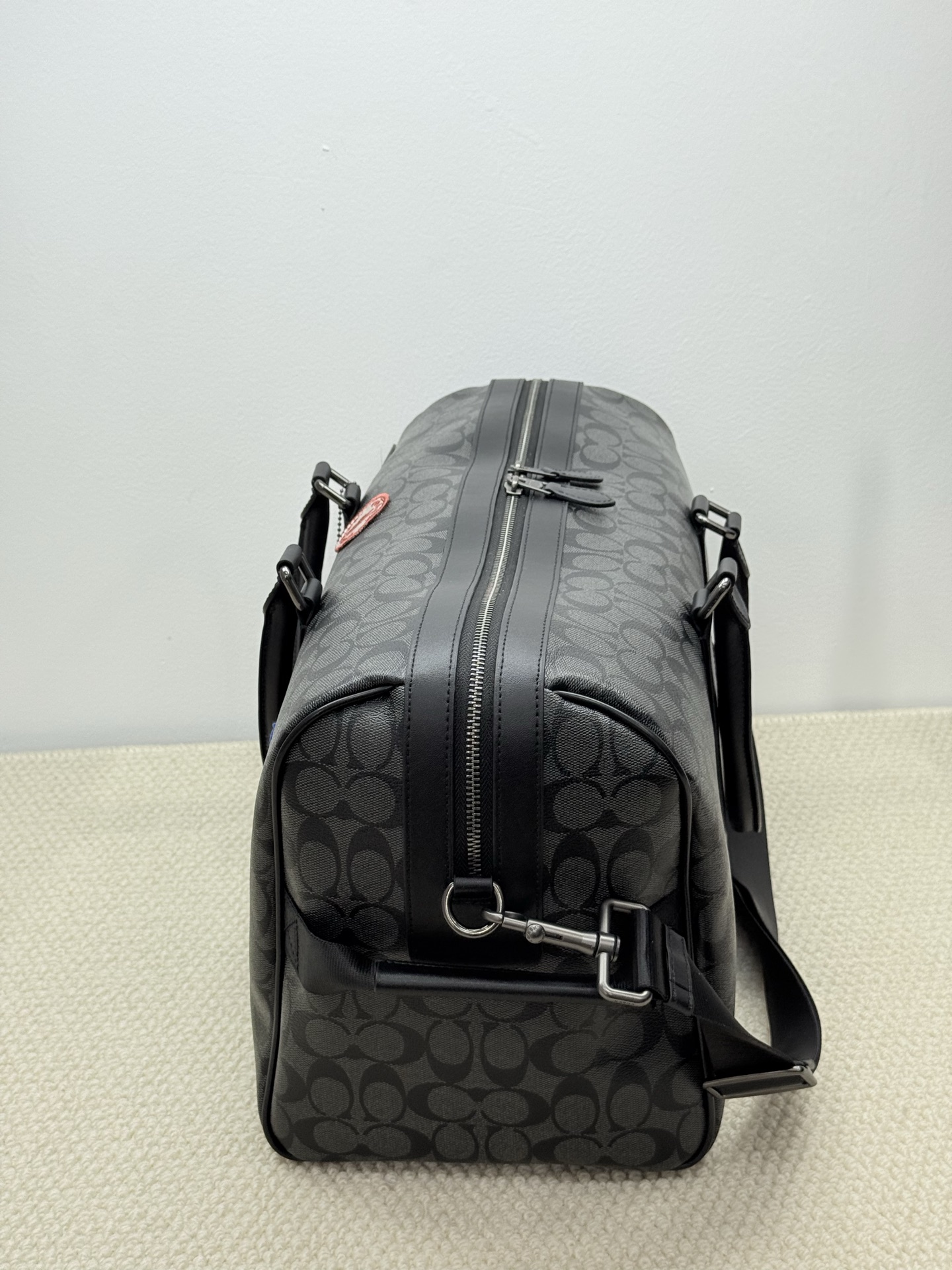Coach 徽章CE553最新老花 旅行包、内置隔层、长肩带可调节、可拆卸、单扣斜挎手提包、大容量旅游、出差、商务 登机包、代购品质 长45cmx高26cmx宽21