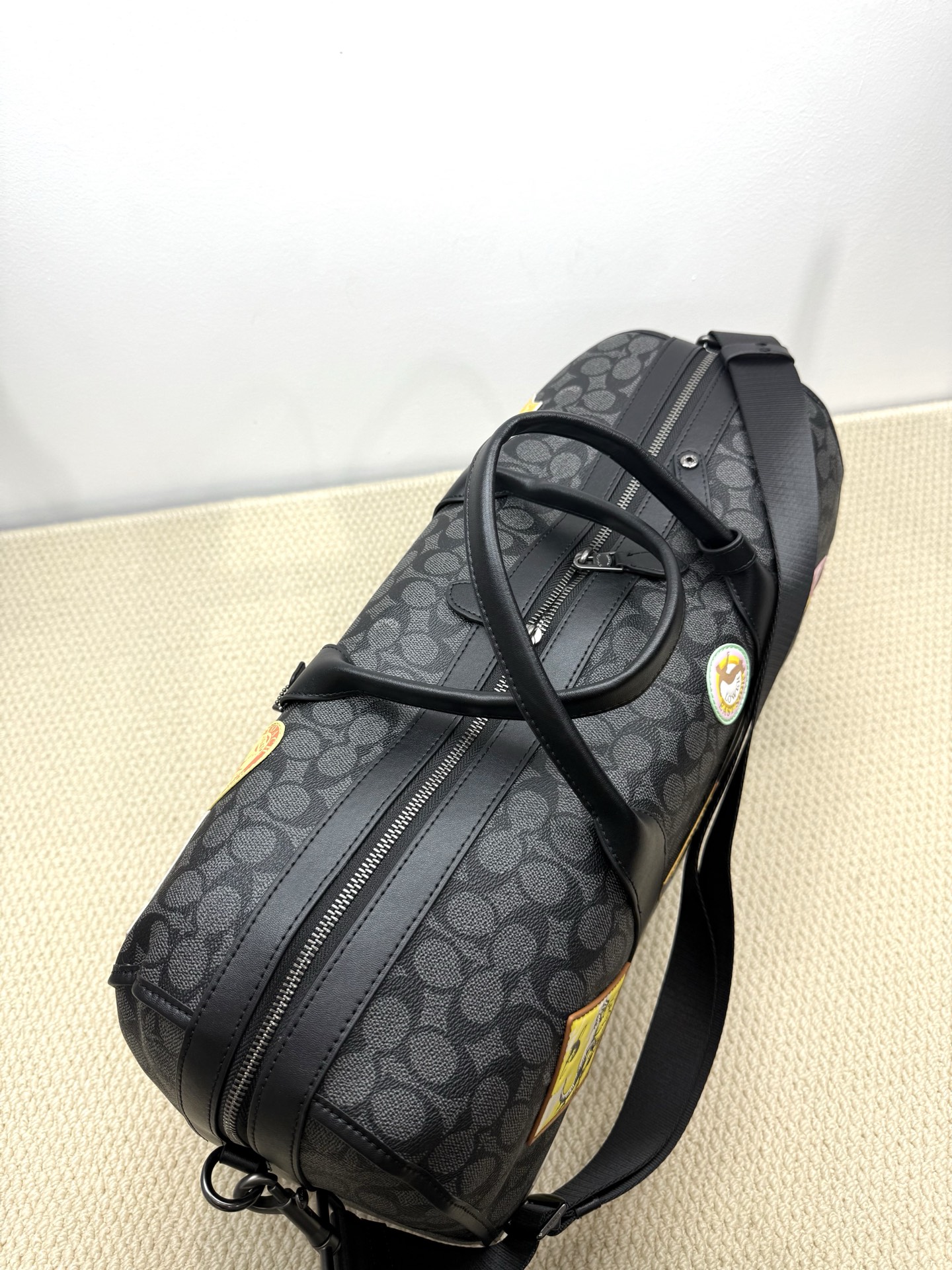 Coach Coach 25年1月份新品Venturer旅行包 来啦 CBF35 的包型搭配徽章设计