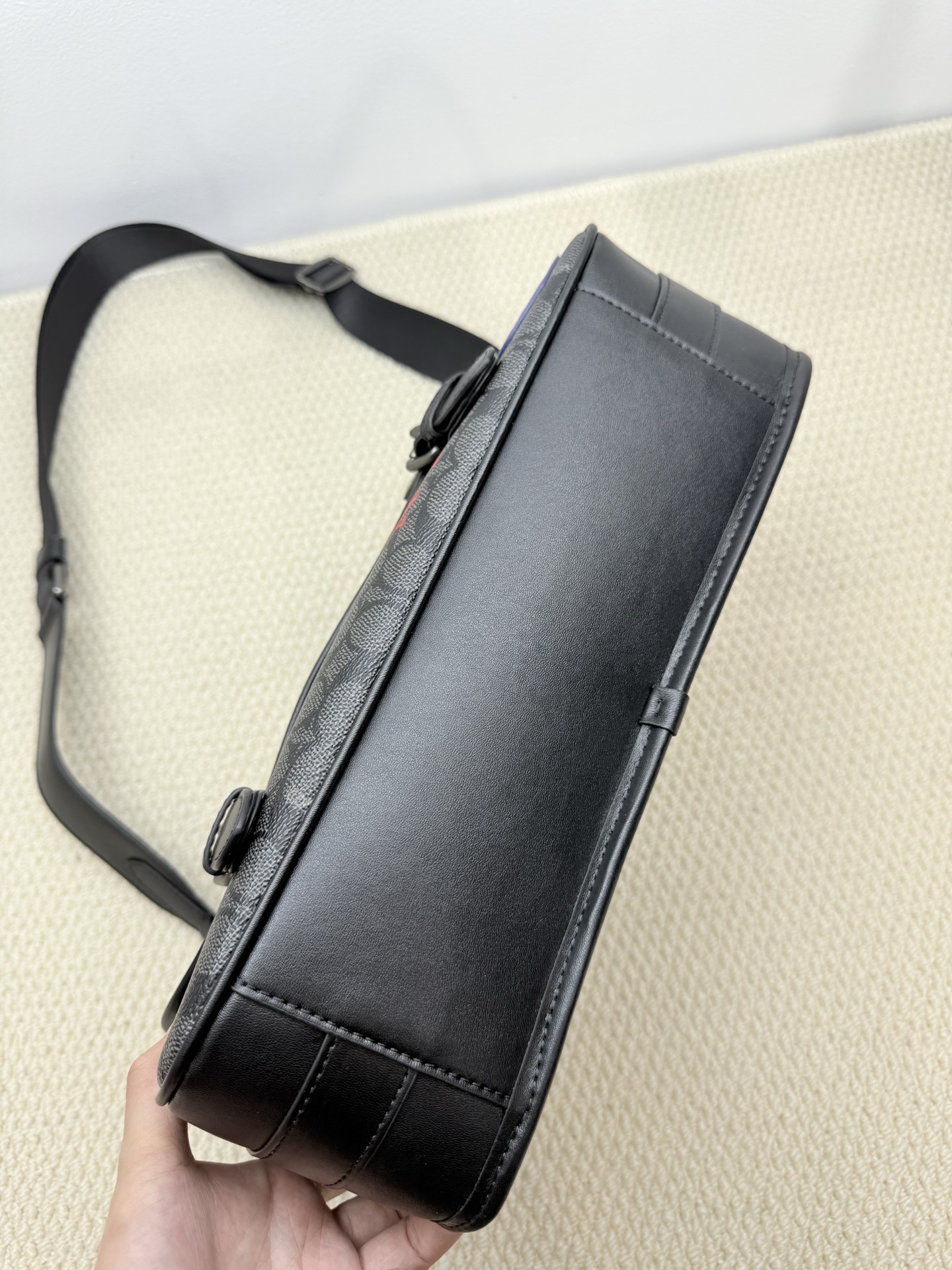 Coach COA新款 CBF09 男士翻盖邮差包HITCH信使包斜挎包织物配牛皮革 大号邮差包