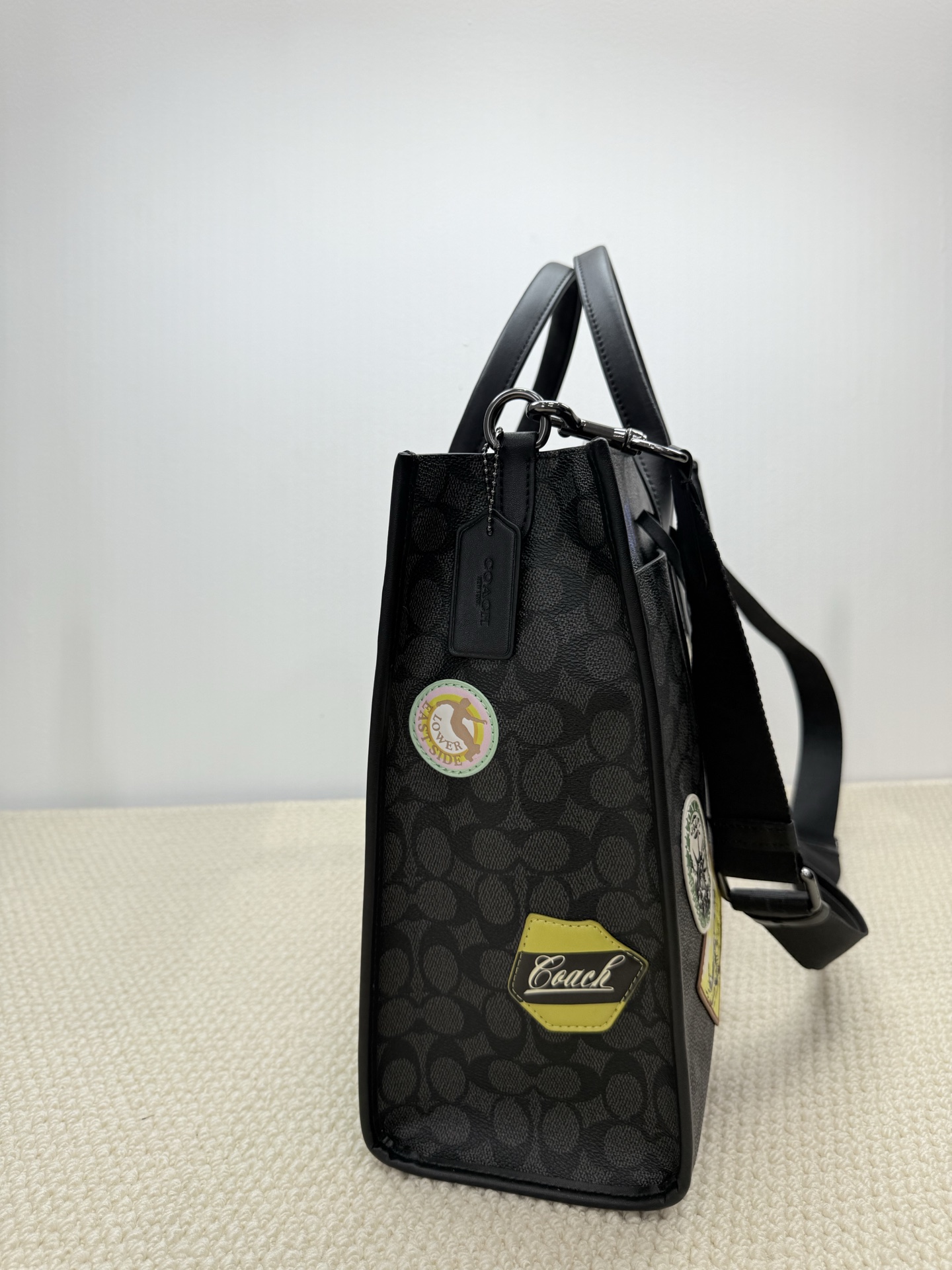 Coach COACH/蔻驰 CBF12新款徽章 男士 标志WESLEY托特包单肩包斜挎包商务公文包 文件袋 电脑包