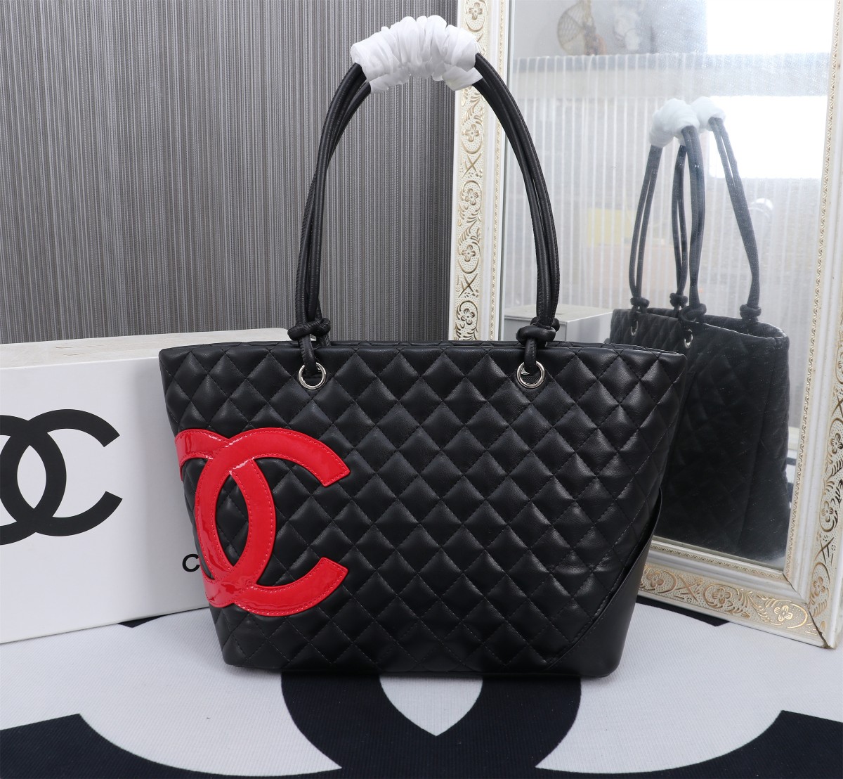 Chanel Taschen Handtaschen Kupplungsbeutel Tragetaschen Kalbsleder Rindsleder Frühlingskollektion Vintage