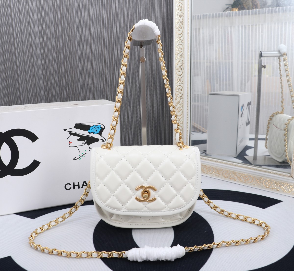 Chanel Saddle Bags Embroidery Spring/Summer Collection Fashion