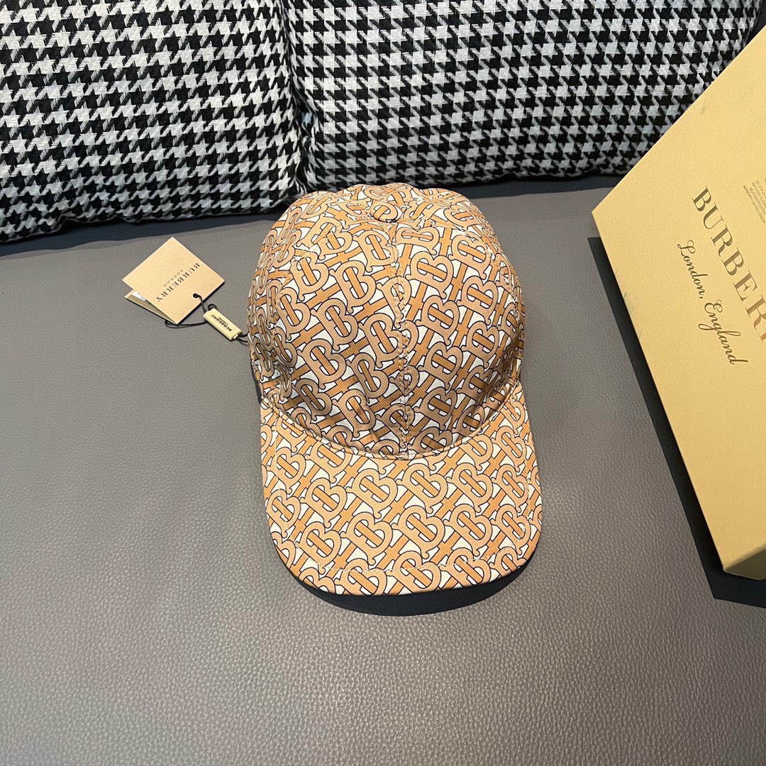 NO:190434,Package with box bags, Burberry's latest baseball cap, authentic mold customization, brand new TB pattern, original satin printed fabric, delicate workmanship, original quality, exclusive physical shooting, hand speed!  Hat fisherman hat baseball hat knit hat, hat, burberry, burberry, espadrilles, silk fabric, hats19860909批 配盒子布袋,Burberry（巴宝莉）最新款棒球帽,正品开模订制,全新TB图纹,原版绸缎印花面料,做工细致无瑕,原厂品质,独家实物拍摄,拼手速哦！帽子渔夫帽棒球帽针织帽,帽子,burberry,burberry,espadrilles,silk fabric,hats,hat