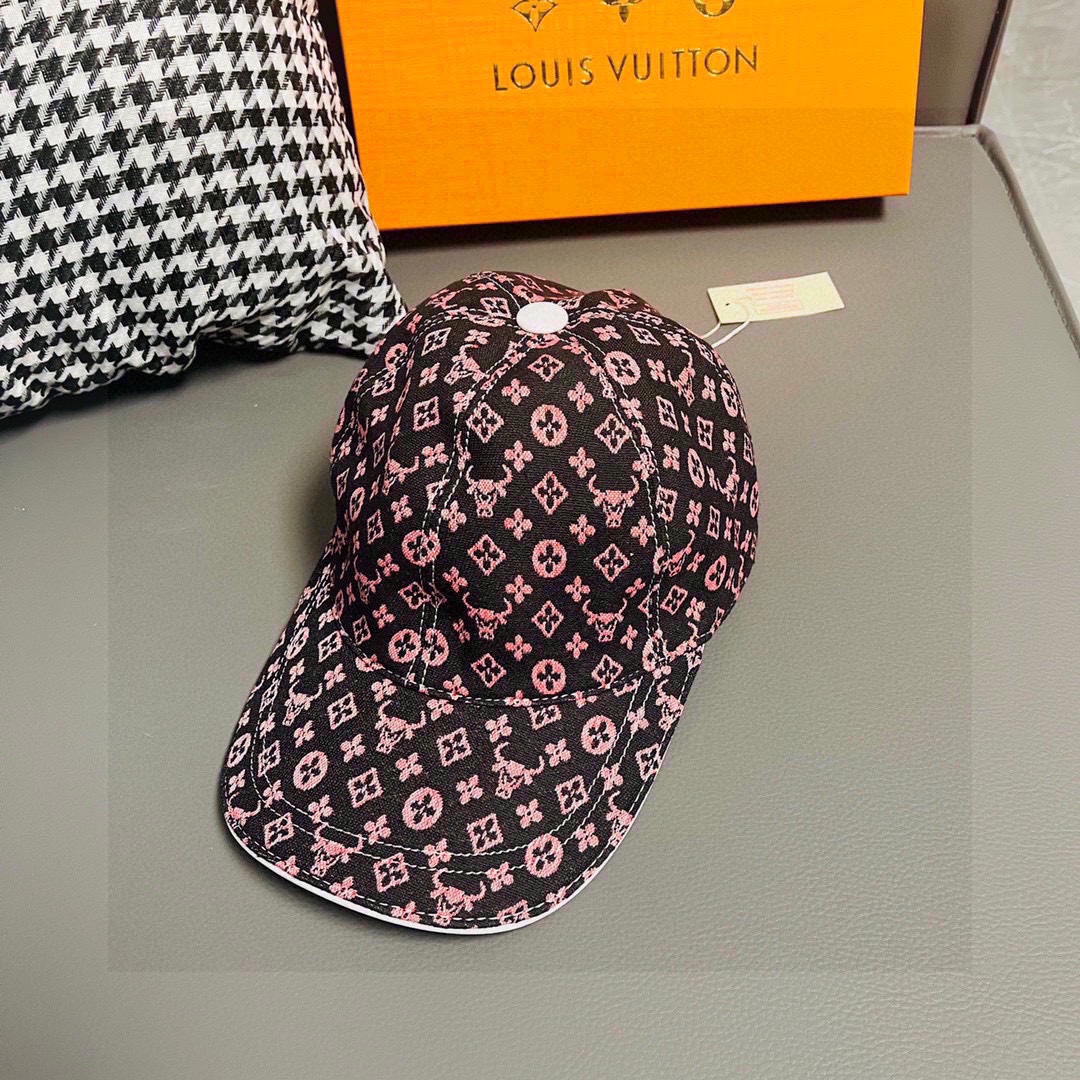 NO:192238,Package with box cloth bag, LV Louis Vuitton's new original single baseball cap, cow head jacquard, 1:1 mold customization for counter, original canvas   top layer cowhide, pure cotton lining, light and breathable!  Excellent quality, base head circumference 56, patch adjustable. Hats Fisherman's hat Baseball hat Knit hat, hat, louis vuitton, louis vuitton, espadrilles, cowhide, hats19860909批 配盒子布袋,LV路易威登新款原单棒球帽, 牛头提花,专柜1:1开模订制,原版帆布料 头层牛皮,纯棉内里,轻盈透气！质量超赞,基础头围56,贴片可调节.帽子渔夫帽棒球帽针织帽,帽子,louis vuitton,louis vuitton,espadrilles,cowhide,hats,hat