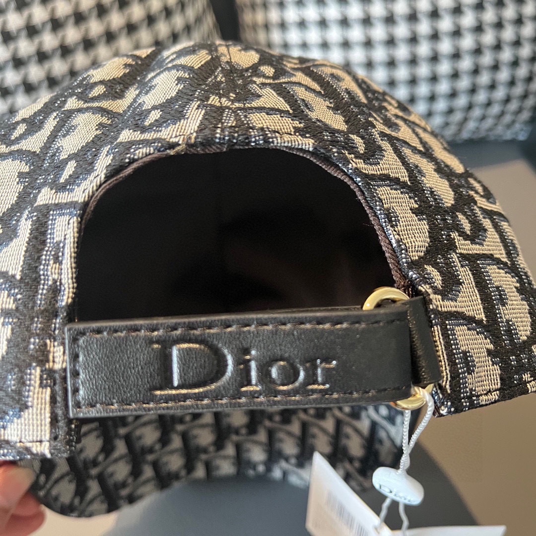 配盒子布袋Dior迪奥新款原单棒球帽Dior老花复古韵味十足专柜断货热门1:1开模订制原版帆布料+头层牛