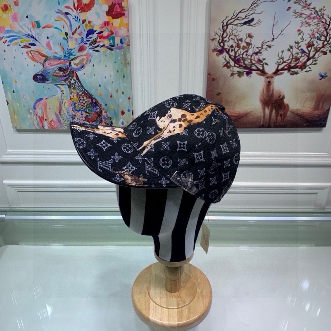 NO:202099,With box cloth bag, LV Louis Vuitton's new original single baseball cap, animal silk screen, 1:1 open mold customization, original silk screen satin fabric   top cowhide, fashionable and handsome quality, random cut, basic head circumference 56, patch adjustable. Hat fisherman's hat baseball cap knit hat, hat, louis vuitton, louis vuitton, espadrilles, cowhide, silk fabric, hats19860909配盒子布袋,LV路易威登新款原单棒球帽,动物丝印,1:1开模订制,原版丝印绸缎面料 头层牛皮,时尚帅气质量超赞,随机剪裁,基础头围56,贴片可调节.帽子渔夫帽棒球帽针织帽,帽子,louis vuitton,louis vuitton,espadrilles,cowhide,silk fabric,hats,hat