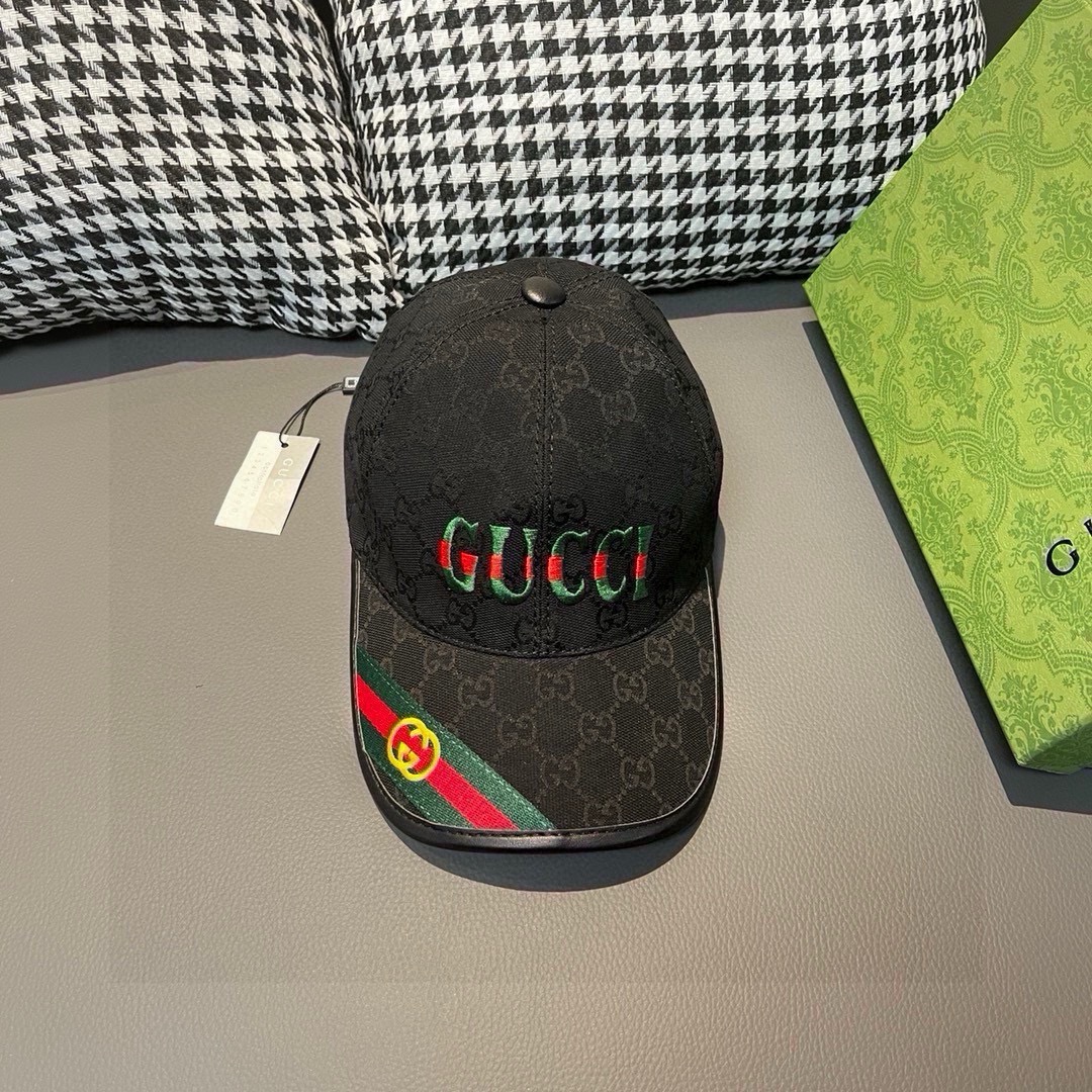 Incluye caja y bolsa de tela. Gorro de béisbol Gucci (nuevo modelo original), cinta doble G. Molde 1:1, bordado de alta…