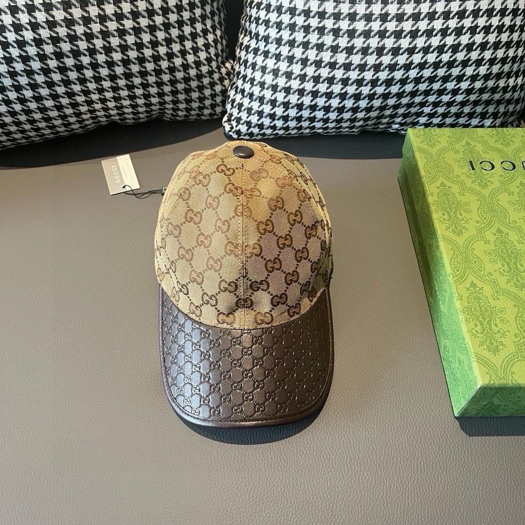 NO:209043,Package with box cloth bag, Gucci classic original single baseball cap, small double G cowhide splicing, 1:1 mold customization, excellent quality!  The brim of the hat is embossed with cowhide, excellent quality!  Basic head circumference 56, adjustable patch, original two-color shipping for the counter, hot sale!  Hat straw hat fisherman hat baseball hat, hat, gucci, espadrilles, cowhide, hats19860909批 配盒子布袋,Gucci(古奇)经典原单棒球帽,小双G牛皮拼接,1:1开模订制,质量超赞！帽檐头层牛皮压花,质量极好！基础头围56,贴片可调节,专柜原版二色出货,热卖款！帽子草帽渔夫帽棒球帽,帽子,gucci,espadrilles,cowhide,hats,hat