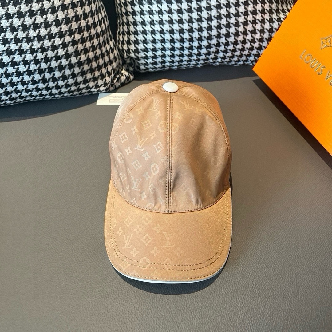 NO:211271,Buy New models shipped!  With box cloth bag, LV Louis Vuitton's new original single baseball cap, dark pattern printing, 1:1 mold opening customization for the counter, original Oxford fabric   top layer cowhide, pure cotton lining, light and breathable!  Excellent quality, basic head circumference 56, patch adjustable. Hat Straw Hat Fisherman's Hat Baseball Hat, Hats, louis vuitton, louis vuitton, espadrilles, cowhide, hats19860909批 新款出货！ 配盒子布袋,LV路易威登新款原单棒球帽, 暗纹印花,专柜1:1开模订制,原版牛津布料 头层牛皮,纯棉内里,轻盈透气！质量超赞,基础头围56,贴片可调节.帽子草帽渔夫帽棒球帽,帽子,louis vuitton,louis vuitton,espadrilles,cowhide,hats,hat