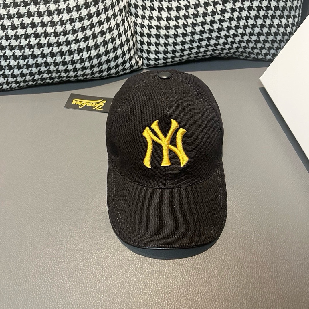 NO:212179,Batch of hot products NY (New York) baseball cap, the latest counter model, NY embroidery, simple and atmospheric!  1:1 mold customization, original breathable canvas   top layer of cowhide, the details are perfect, original quality, exclusive physical shot, suitable for men and women. With box cloth bags, 3 colors in the counter!  Hat fisherman hat baseball hat knit hat, hat, espadrilles, cowhide, hats19860909批 爆款回货 NY(New York)棒球帽, 专柜最新款,NY刺绣,简洁大气！1:1开模订制,原厂透气帆布料 头层牛皮,细节堪称完美,原厂品质,独家实物拍摄,男女适用.配盒子布袋,专柜3色现货！帽子渔夫帽棒球帽针织帽,帽子,espadrilles,cowhide,hats,hat