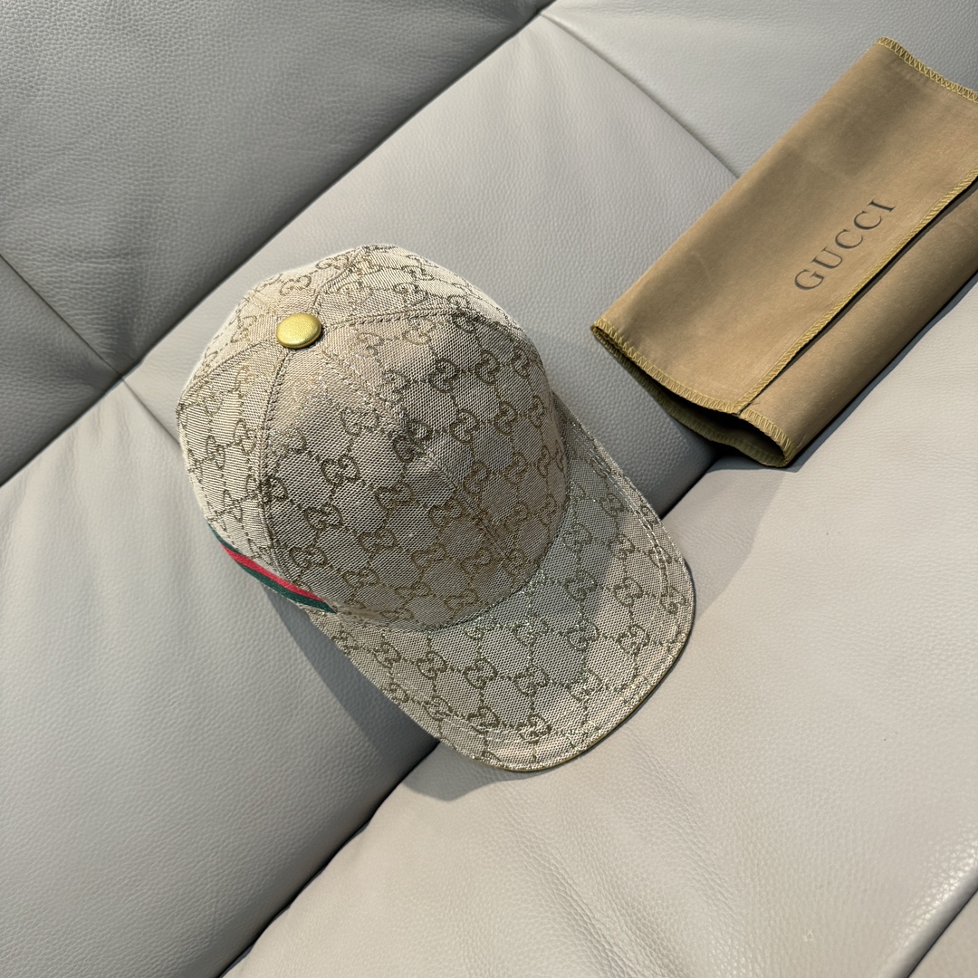 Con caja y bolsa de tela, gorra de béisbol clásica original de Gucci 😍😍 logo de hilo dorado. Réplica 1:1 de la tienda…