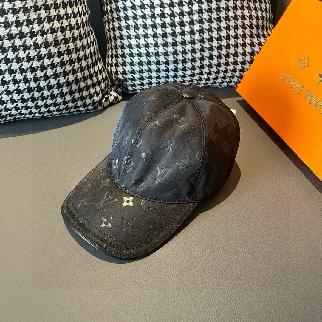 Front view of the luxury baseball cap