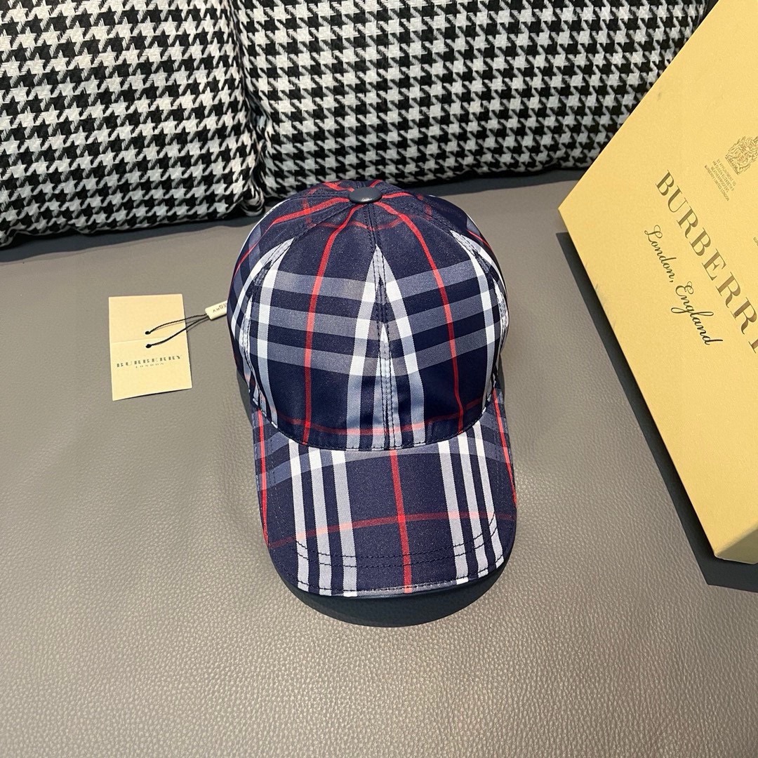 NO:214238,Batch New style shipment with box bag Burberry (Burberry) original single baseball cap, hot-selling counter, classic plaid, 1:1 mold customization, canvas fabric, pure cotton lining, light and breathable. Perfect style, accurate and accurate for the plaid, special adjustment buckle for the top layer of cowhide, original quality, exclusive physical shot, suitable for men and women. Hats Fisherman's hat Baseball cap Knitted hat, hat, burberry, burberry, espadrilles, cowhide, hats19860909批 新款出货 配盒子布袋Burberry（巴宝莉）原单棒球帽, 专柜热卖款,经典格子,1:1开模订制,帆布面料,纯棉内里,轻盈透气.完美版型,对格精准无误,头层牛皮特制调节扣,原厂品质,独家实物拍摄,男女适用.帽子渔夫帽棒球帽针织帽,帽子,burberry,burberry,espadrilles,cowhide,hats,hat