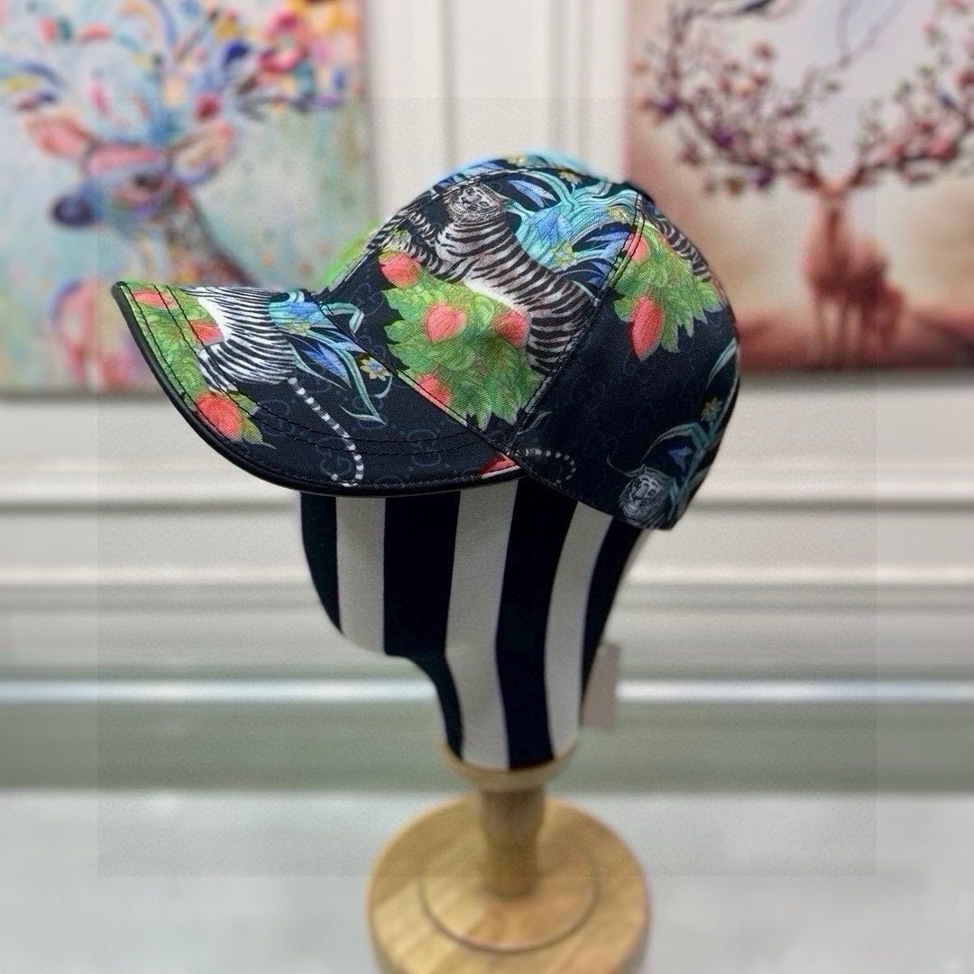 NO:214959,Package with box cloth bag, Gucci new original single baseball cap, Jungle Tiger, 1:1 mold opening customization for counter, original canvas   top layer cowhide, pure cotton inner lining, light and breathable!  Excellent quality, base head circumference 56, patch adjustable. Hats Fisherman's hat Baseball hat Knitted hat, hat, gucci, espadrilles, cowhide, hats19860909批 配盒子布袋,Gucci(古奇)新款原单棒球帽, 丛林猛虎,专柜1:1开模订制,原版帆布料 头层牛皮,纯棉内里,轻盈透气！质量超赞,基础头围56,贴片可调节.帽子渔夫帽棒球帽针织帽,帽子,gucci,espadrilles,cowhide,hats,hat